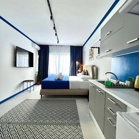 Voulis 45 Plaka Suite By Zeussuites Афины Экстерьер фото