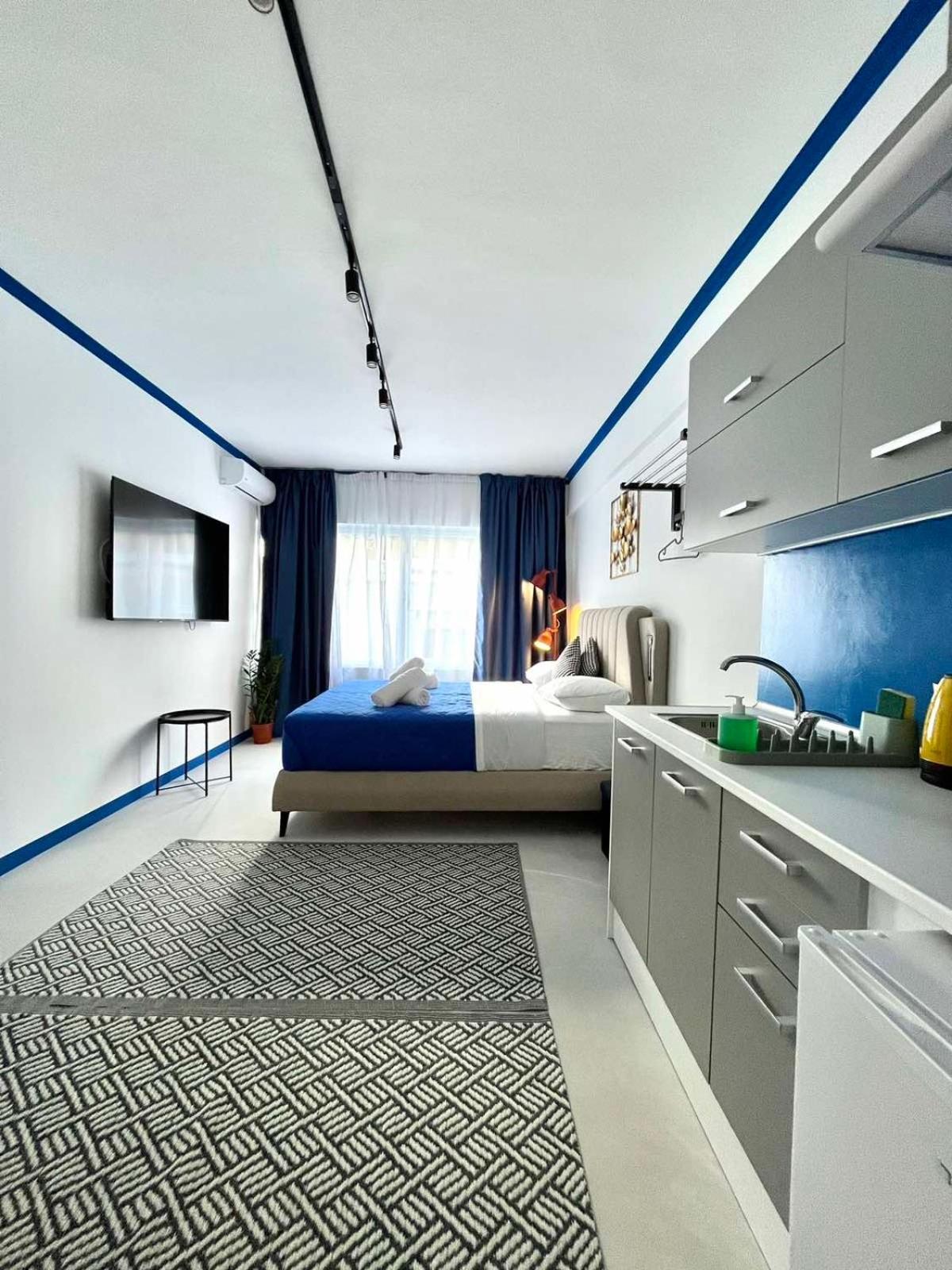 Voulis 45 Plaka Suite By Zeussuites Афины Экстерьер фото