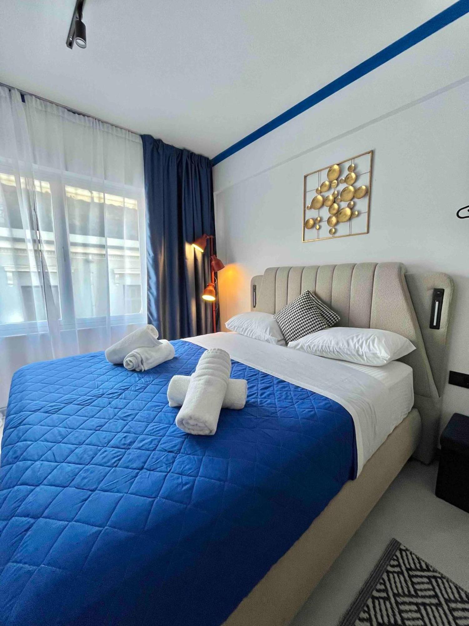 Voulis 45 Plaka Suite By Zeussuites Афины Экстерьер фото