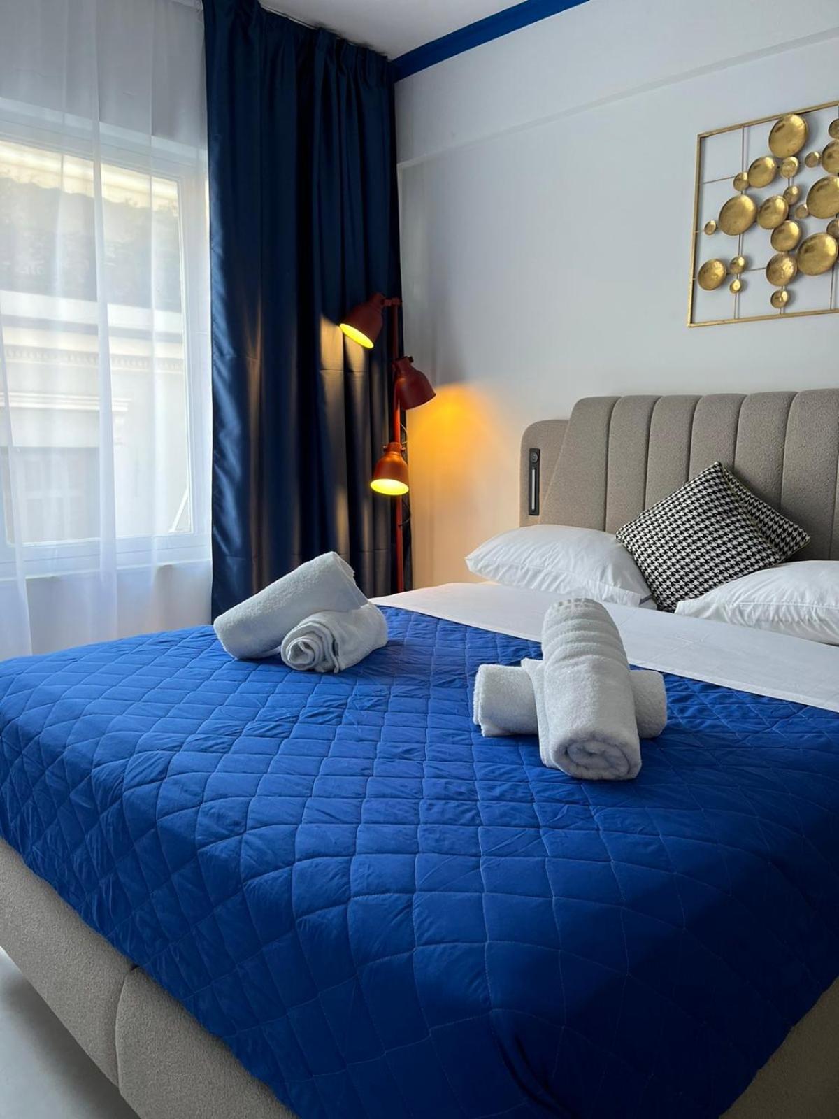 Voulis 45 Plaka Suite By Zeussuites Афины Экстерьер фото